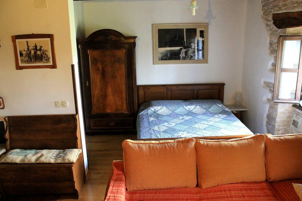 Apartments Mestri Groznjan Phòng bức ảnh
