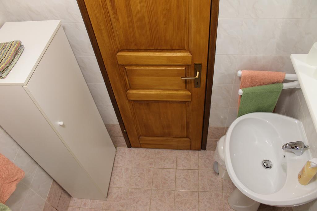 Apartments Mestri Groznjan Phòng bức ảnh